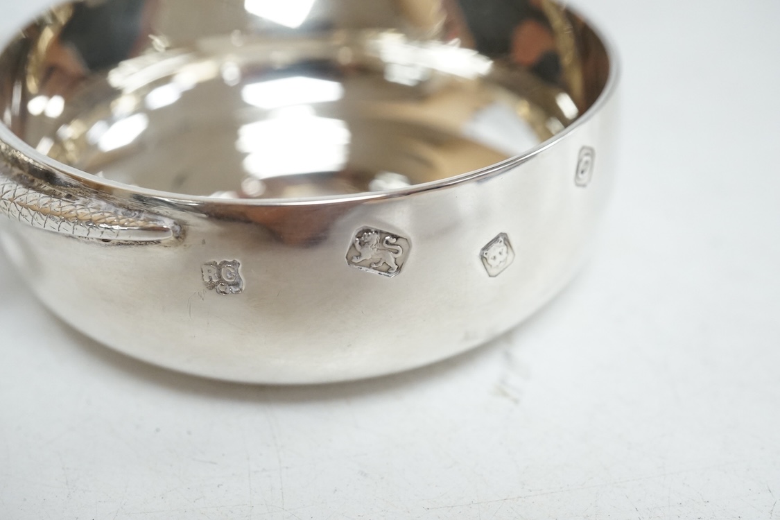 An Elizabeth II silver wine taster, William Comyns & Sons Ltd, London, 1969, 86mm, 76 grams.